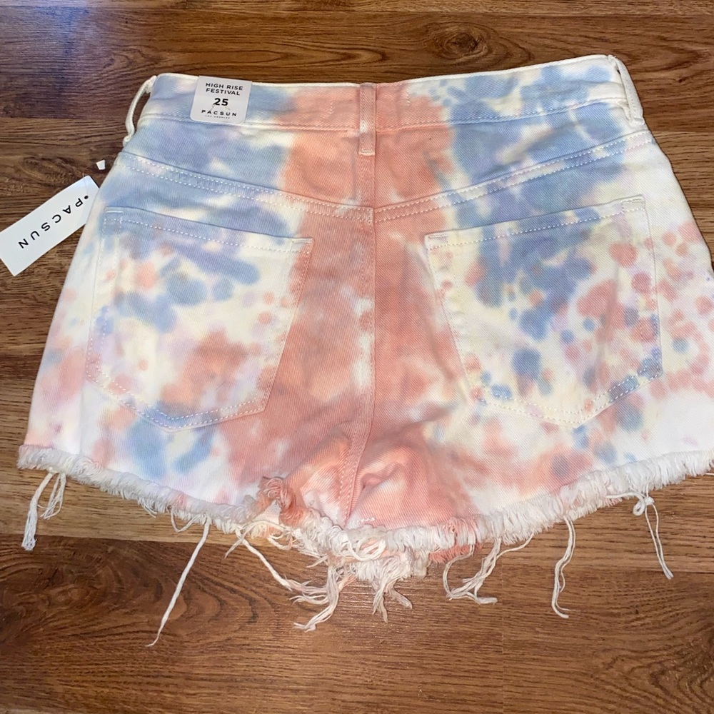 PacSun High Rise Festival Shorts - Picture 2 of 4